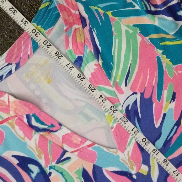 🔴SOLD🔴🌺HTF Lilly Pulitzer🌺 - UPF 50+ Vero Tunic - Picture 15 of 16